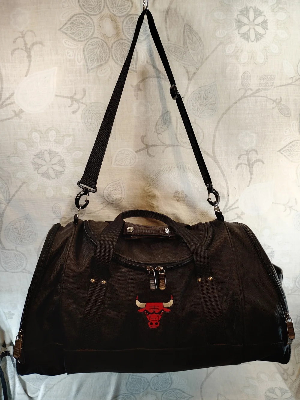 Black Chicago Bulls Logo Duffel Bag - Team Graphic Travel Duffel